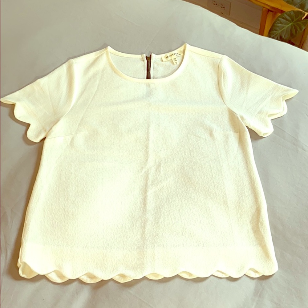 Women’s scalloped short sleeve shirt